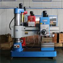 Daily maintenance method of radial drilling machine